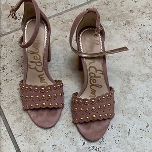 Beautiful Dusty Rose Suede heels